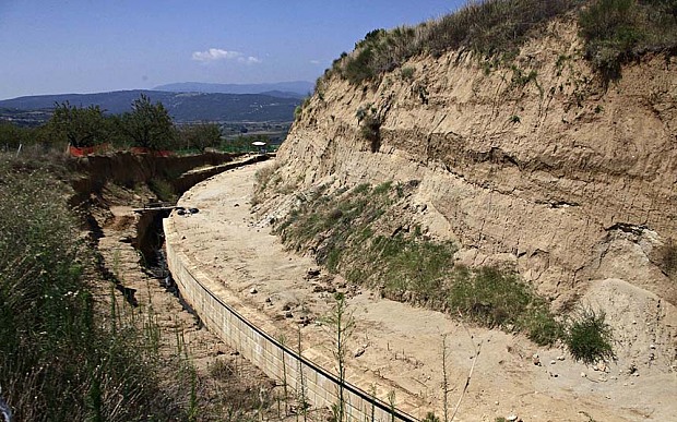 Vast tomb unearthed in northern&nbsp;Greece